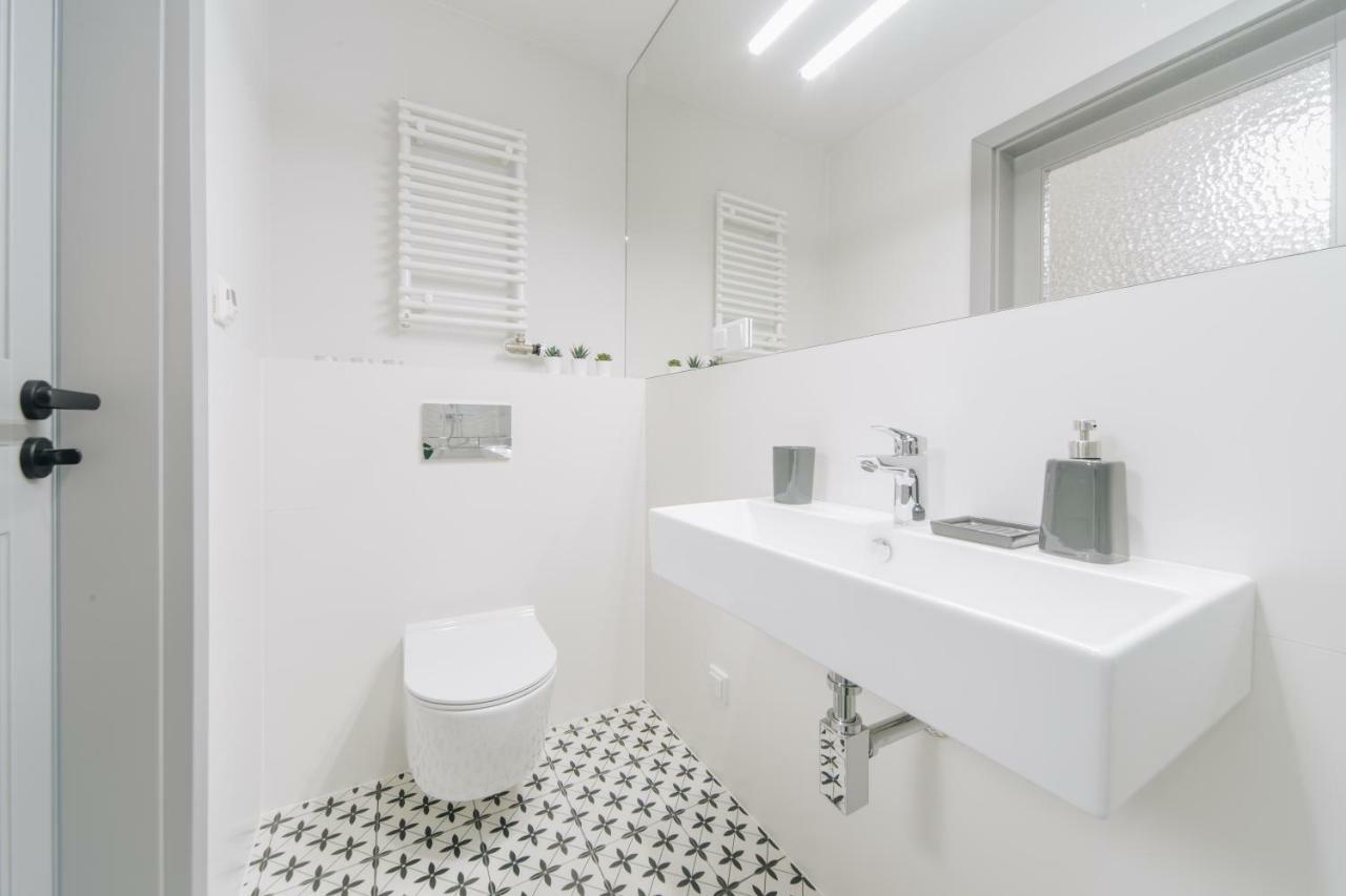 M5 Main Square Stylish One Bedroom 크라쿠프 외부 사진